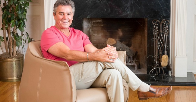 Christopher Knight - Smart Biography